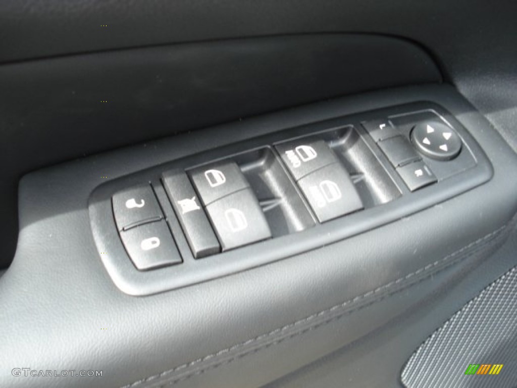 2013 Grand Cherokee Limited 4x4 - Winter Chill Pearl / Black photo #14