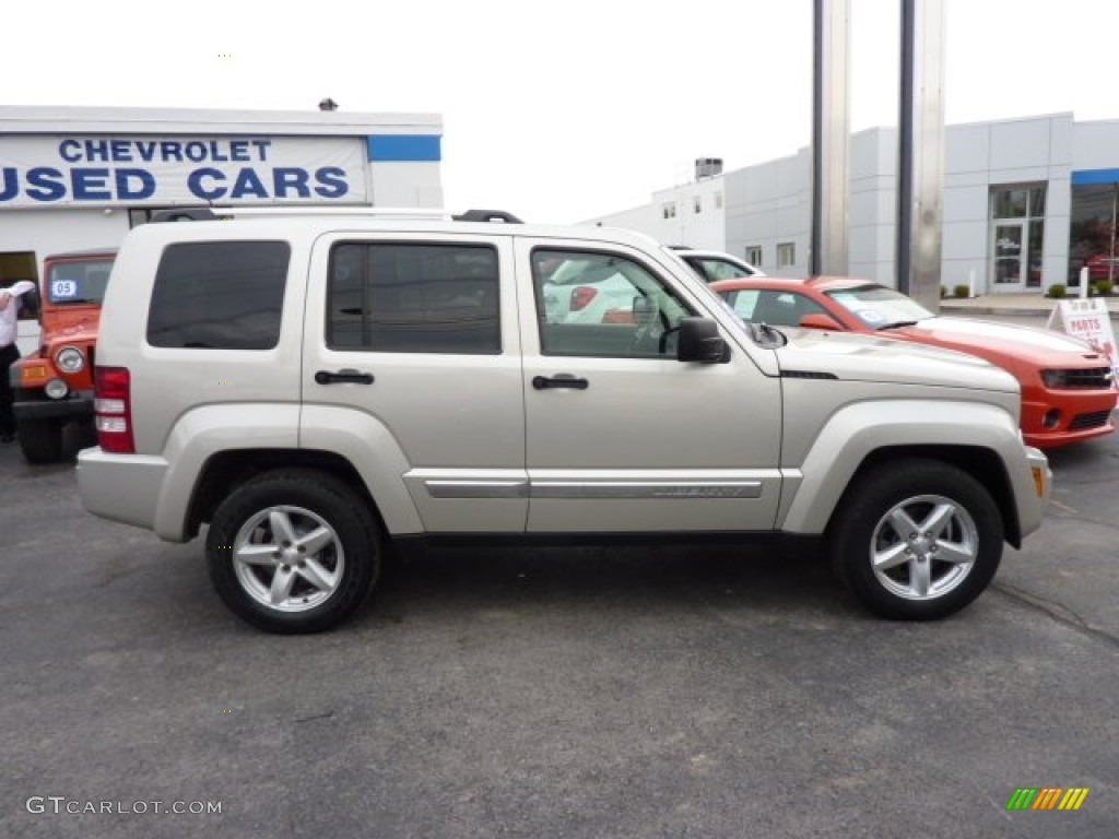 2009 Liberty Limited 4x4 - Light Graystone Pearl / Pastel Pebble Beige Mckinley Leather photo #8