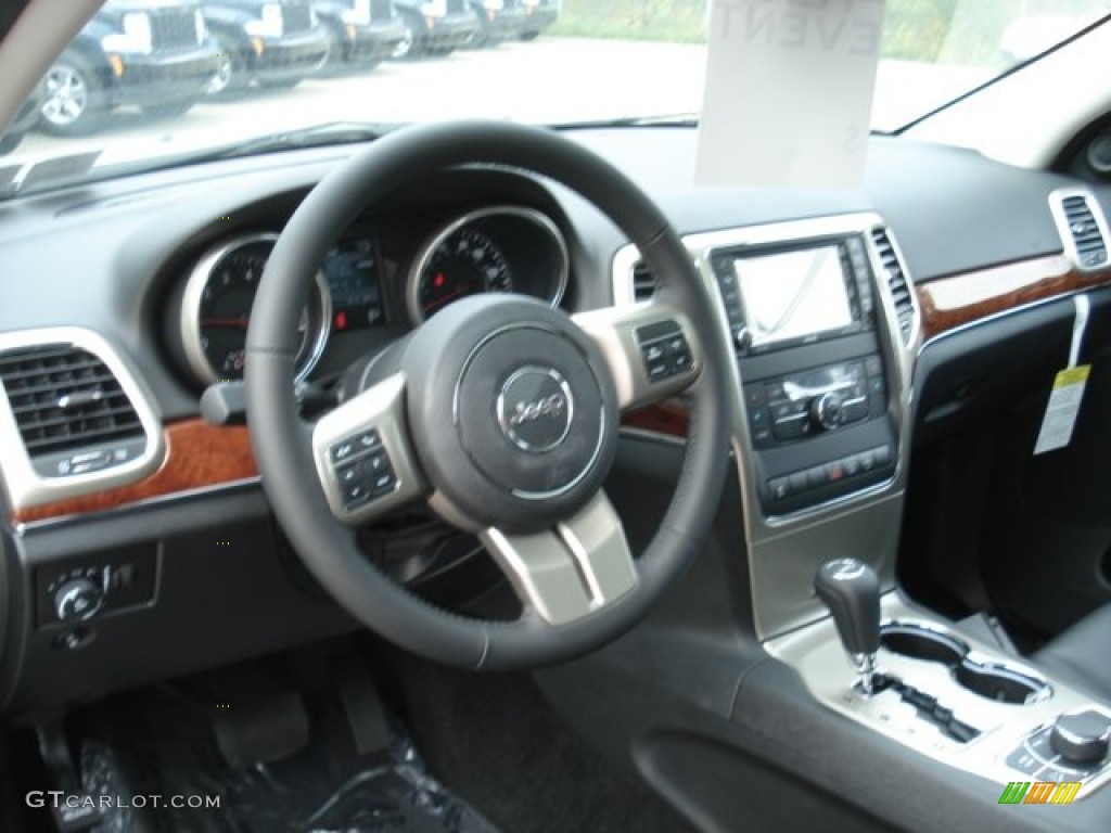 2013 Grand Cherokee Limited 4x4 - Bright Silver Metallic / Black photo #10