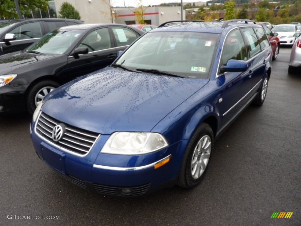 2002 Passat GLS Wagon - Indigo Blue Pearl / Black photo #3