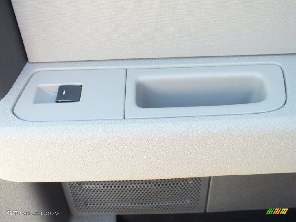 2010 F150 XLT SuperCab - Tuxedo Black / Medium Stone photo #35