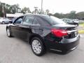 Black - 200 LX Sedan Photo No. 8