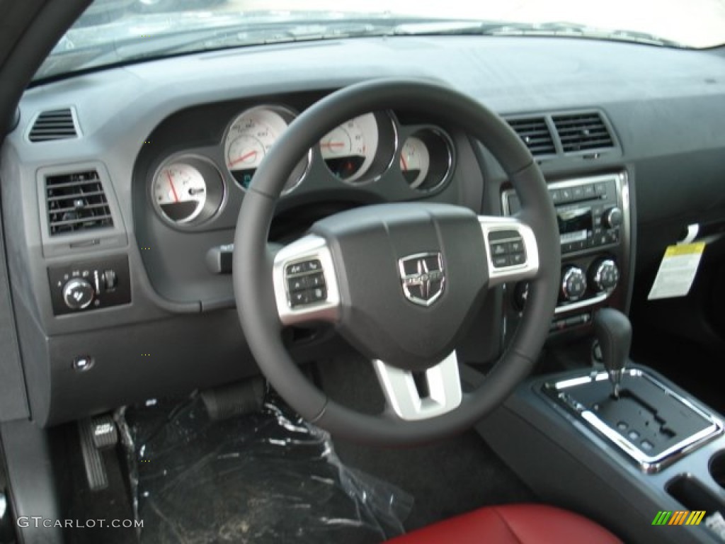 2013 Dodge Challenger SXT Plus Radar Red/Dark Slate Gray Steering Wheel Photo #71639725