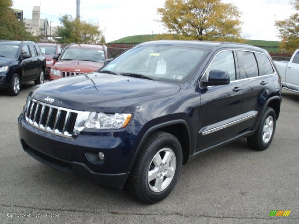 2012 Grand Cherokee Laredo 4x4 - True Blue Pearl / Dark Graystone/Medium Graystone photo #2