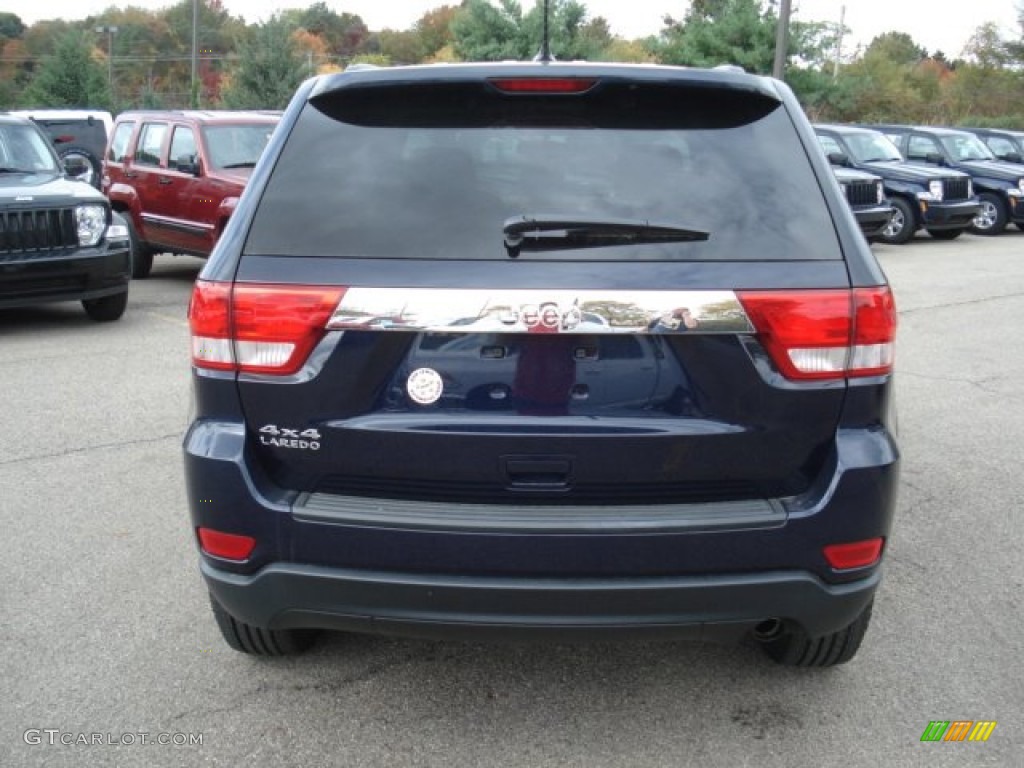2012 Grand Cherokee Laredo 4x4 - True Blue Pearl / Dark Graystone/Medium Graystone photo #7