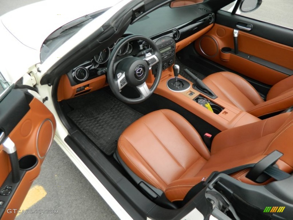 Tan Interior 2007 Mazda MX-5 Miata Grand Touring Roadster Photo #71644405