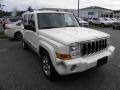 Stone White 2007 Jeep Commander Limited 4x4