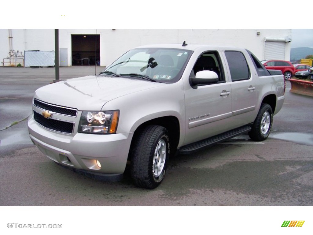 Silver Birch Metallic 2007 Chevrolet Avalanche LT 4WD Exterior Photo #71650090
