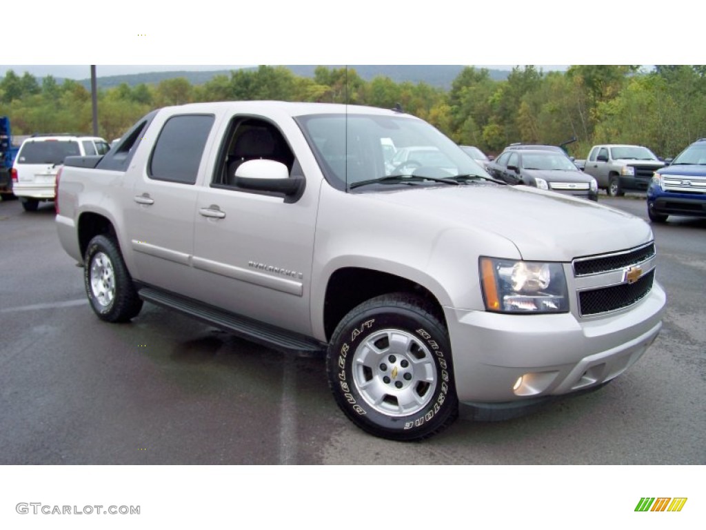 Silver Birch Metallic 2007 Chevrolet Avalanche LT 4WD Exterior Photo #71650108