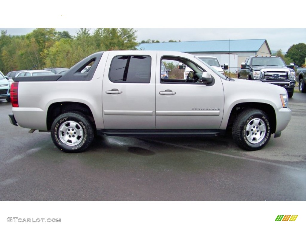 Silver Birch Metallic 2007 Chevrolet Avalanche LT 4WD Exterior Photo #71650117