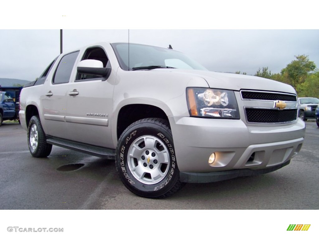 Silver Birch Metallic 2007 Chevrolet Avalanche LT 4WD Exterior Photo #71650312