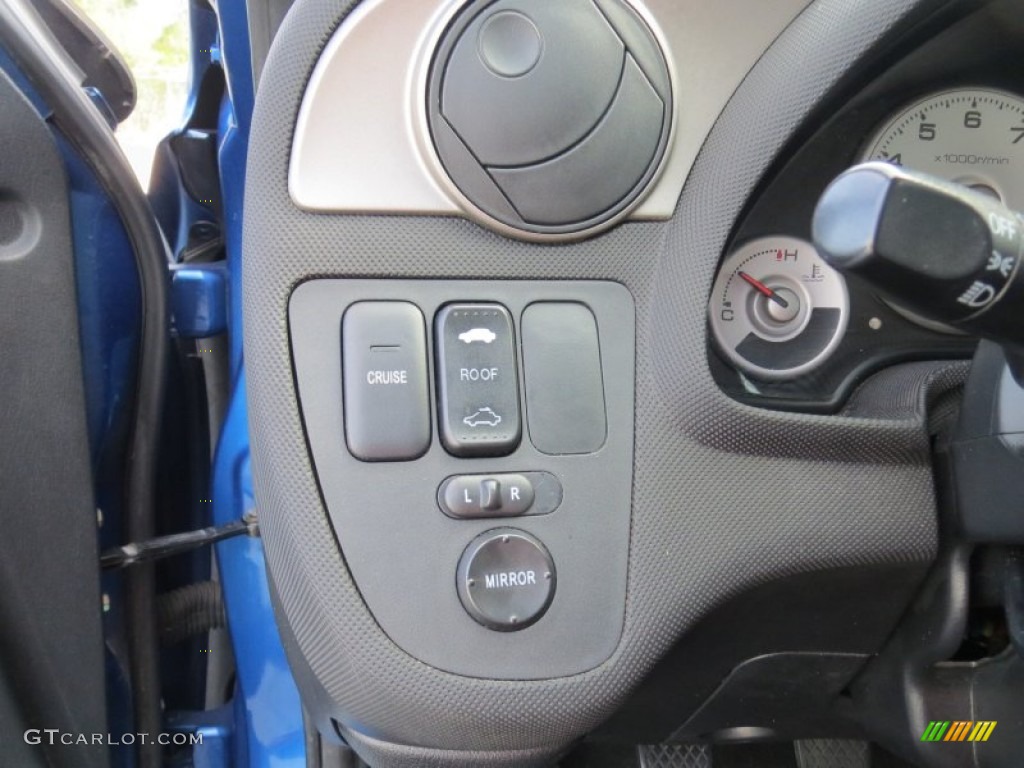 2003 Acura RSX Type S Sports Coupe Controls Photo #71653597