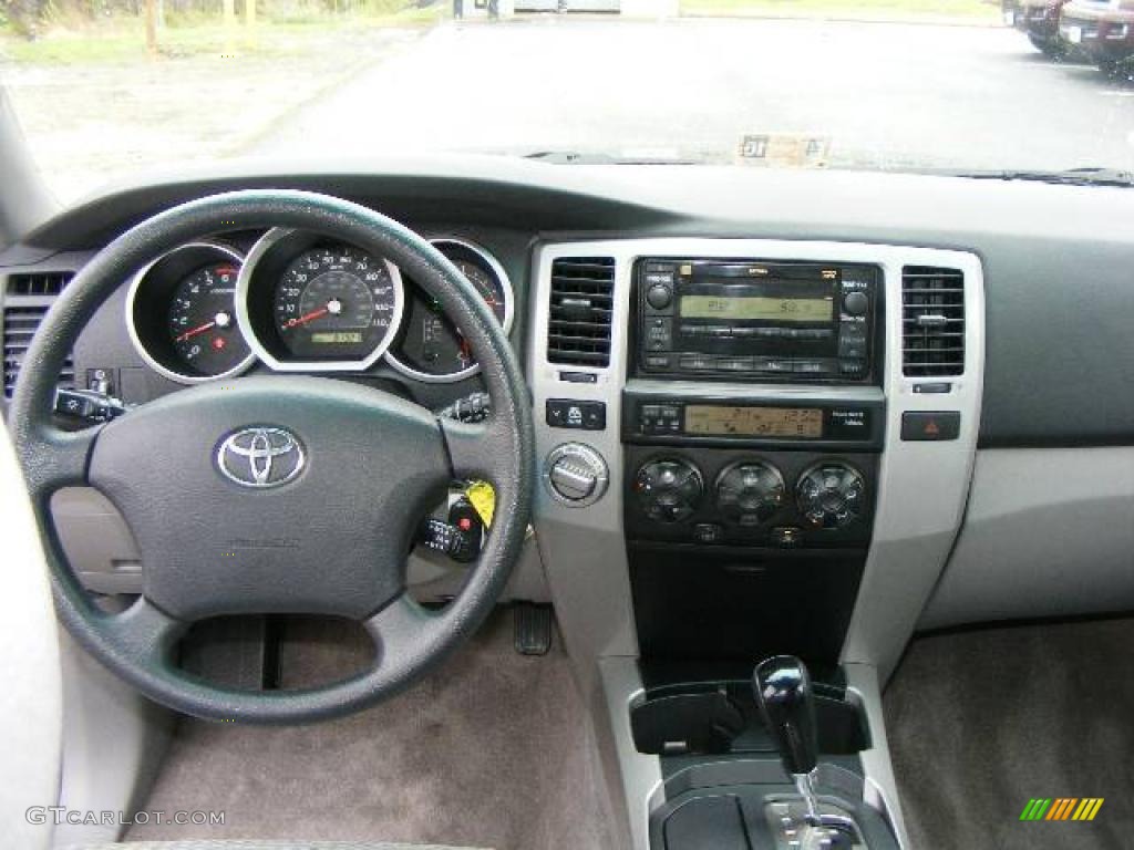 2006 4Runner SR5 4x4 - Black / Stone Gray photo #10