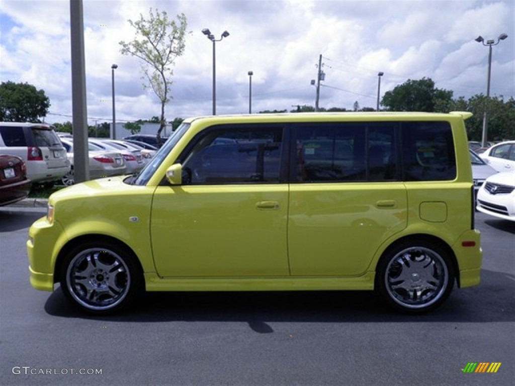 2005 xB Release Series 2.0 - Solar Yellow / Black/Yellow photo #9