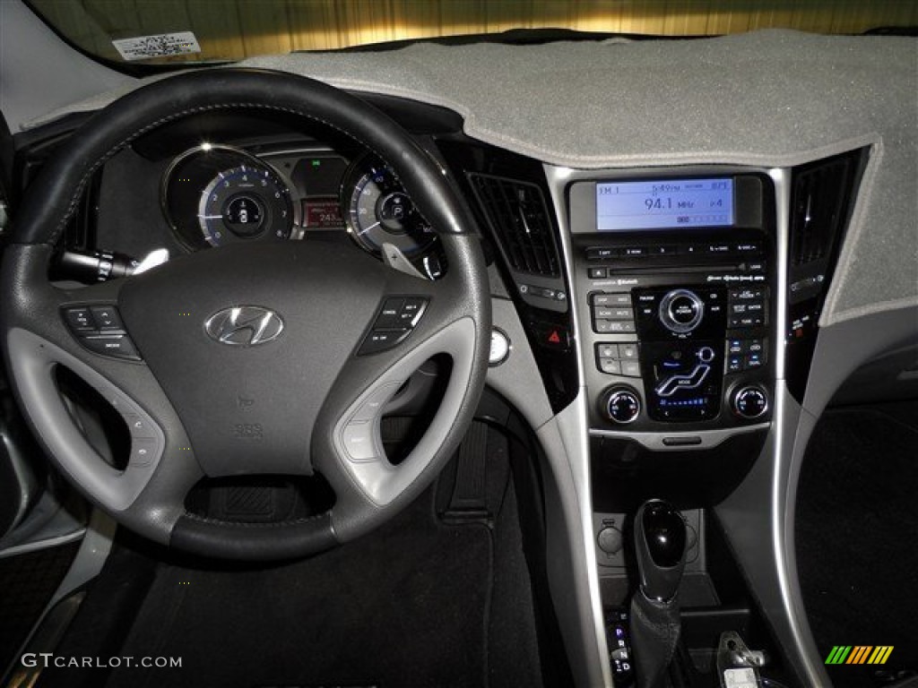 2011 Sonata SE 2.0T - Radiant Silver / Gray photo #13