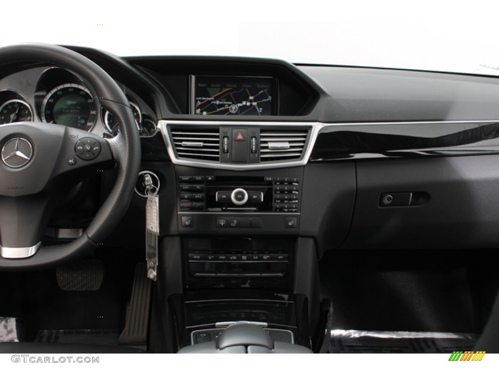 2011 E 350 4Matic Sedan - Arctic White / Black photo #9