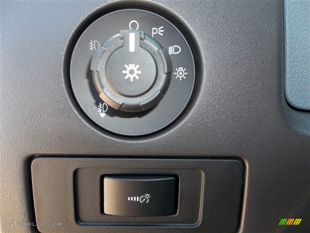 2013 Ford F150 XLT SuperCrew Controls Photo #71664379
