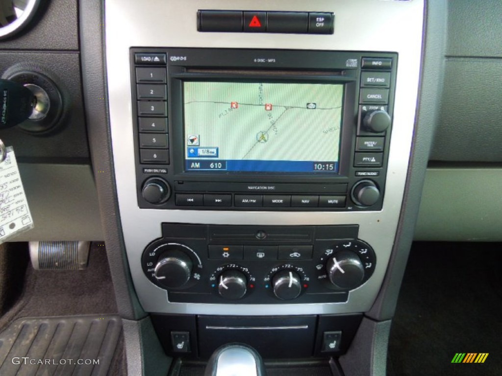 2006 Dodge Charger SRT-8 Controls Photos