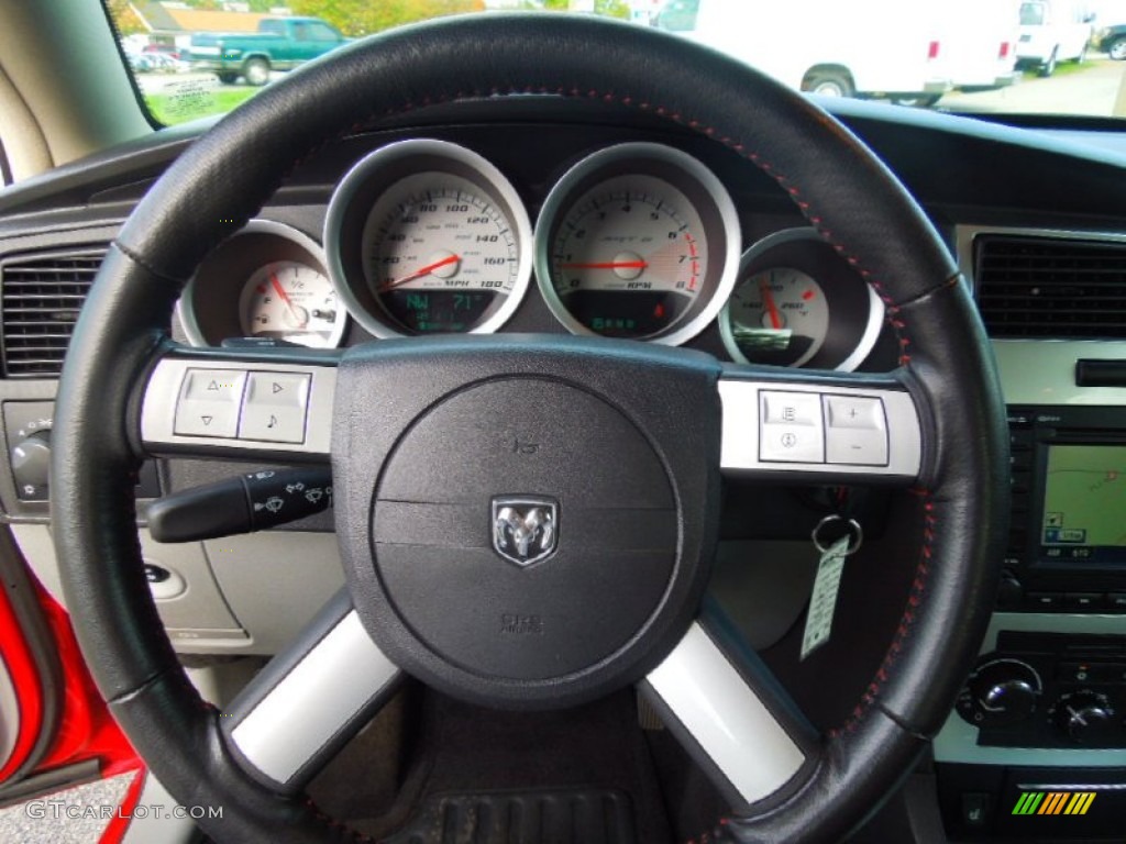 2006 Dodge Charger SRT-8 Steering Wheel Photos