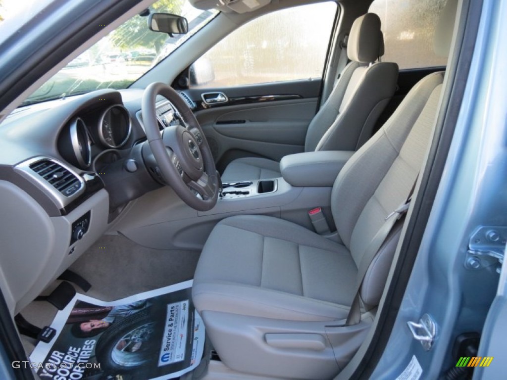 2013 Grand Cherokee Laredo - Winter Chill Pearl / Dark Graystone/Medium Graystone photo #6