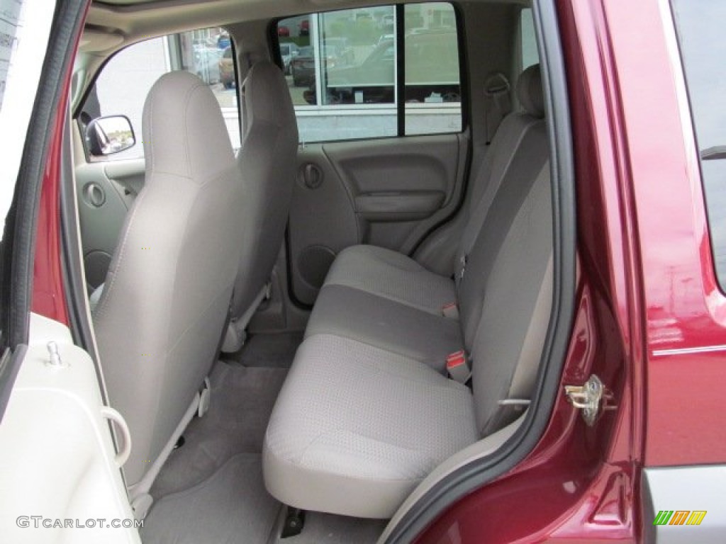 2003 Liberty Sport 4x4 - Dark Garnet Red Pearl / Taupe photo #17
