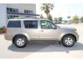 Granite Metallic - Pathfinder SE Photo No. 6