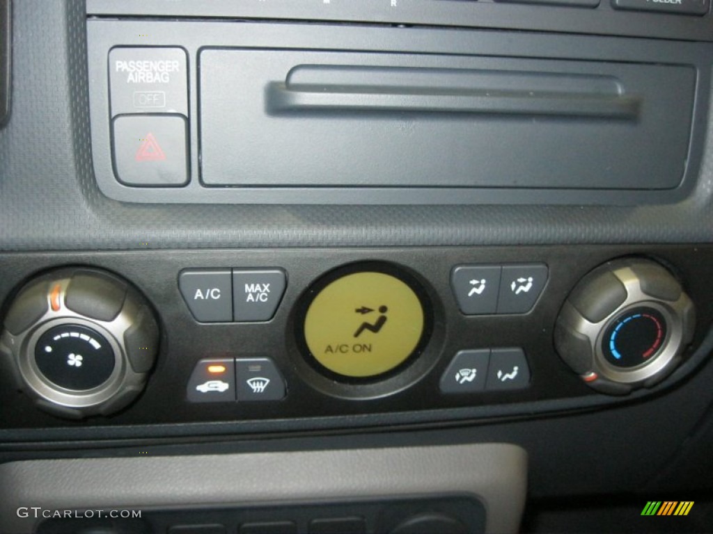 2011 Honda Ridgeline RT Controls Photo #71678023