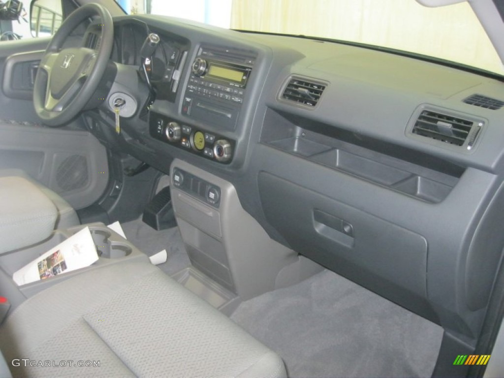 2011 Honda Ridgeline RT Dashboard Photos
