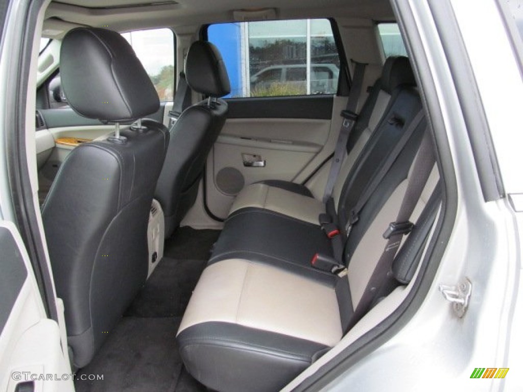 2008 Grand Cherokee Limited 4x4 - Bright Silver Metallic / Dark Slate Gray/Light Graystone photo #17