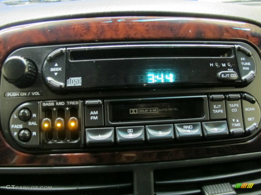 2000 Jeep Grand Cherokee Limited 4x4 Audio System Photo #71681812