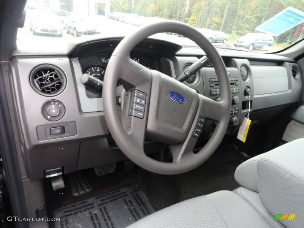 2013 Ford F150 STX SuperCab 4x4 Steel Gray Dashboard Photo #71682238