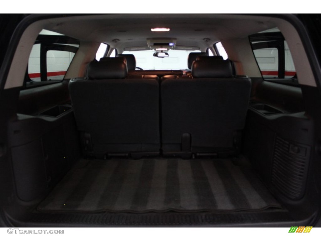 2007 Suburban 1500 LS 4x4 - Black / Ebony photo #62