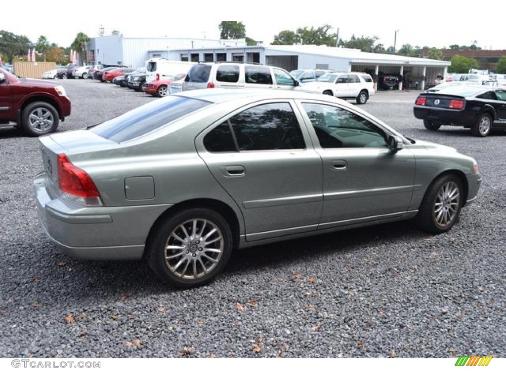 2007 S60 2.5T - Willow Green Metallic / Taupe/Light Taupe photo #3