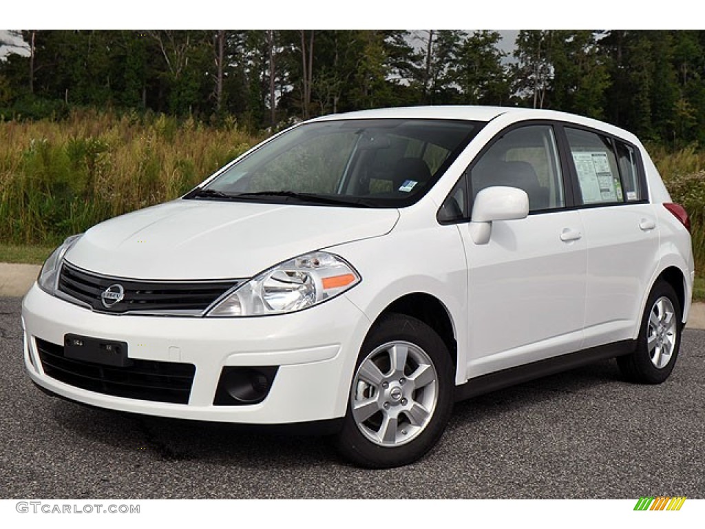 Fresh Powder White 2012 Nissan Versa 1.8 S Hatchback Exterior Photo #71689890
