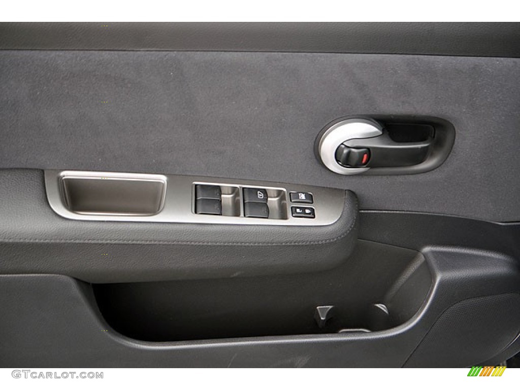 2012 Nissan Versa 1.8 S Hatchback Charcoal Door Panel Photo #71689951