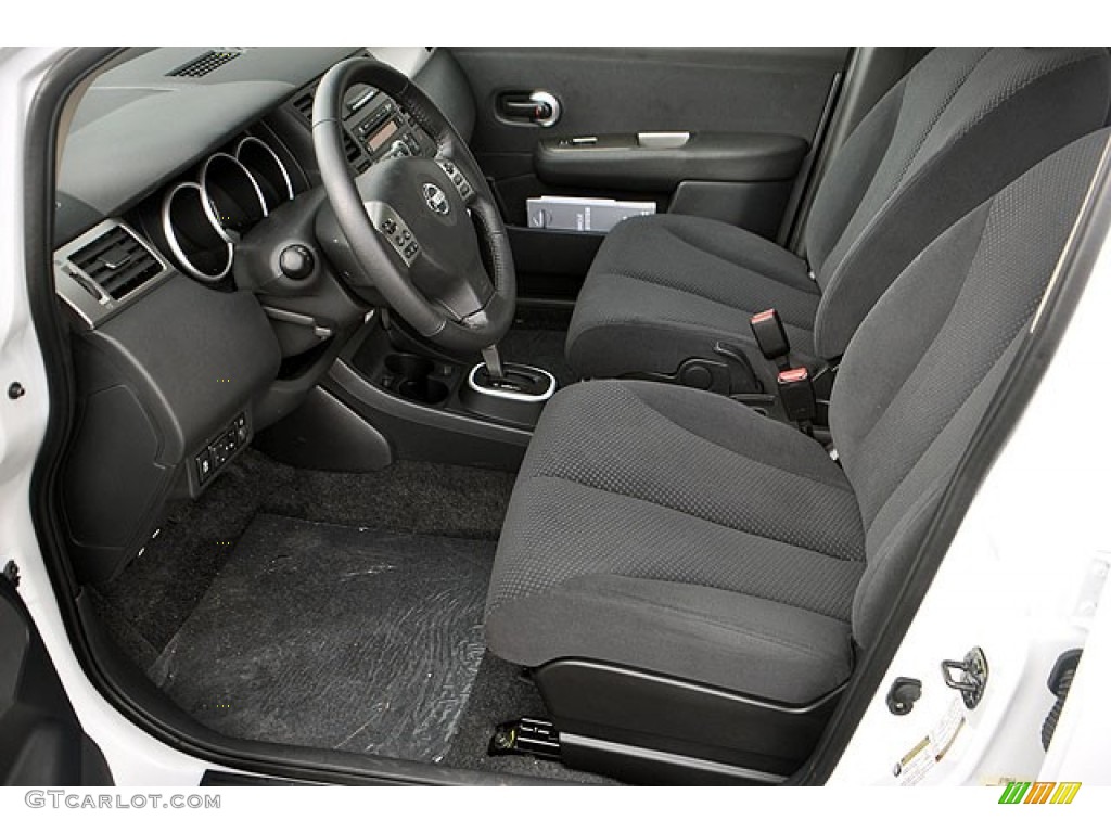 Charcoal Interior 2012 Nissan Versa 1.8 S Hatchback Photo #71689960