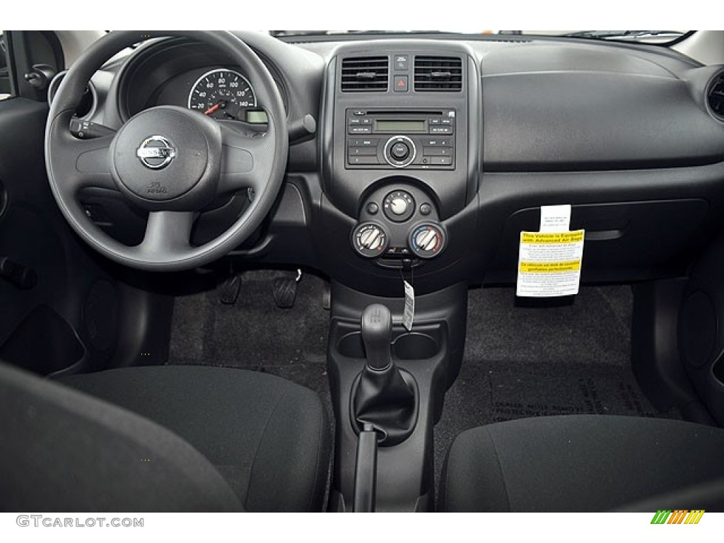 2013 Nissan Versa 1.6 S Sedan Charcoal Dashboard Photo #71690155