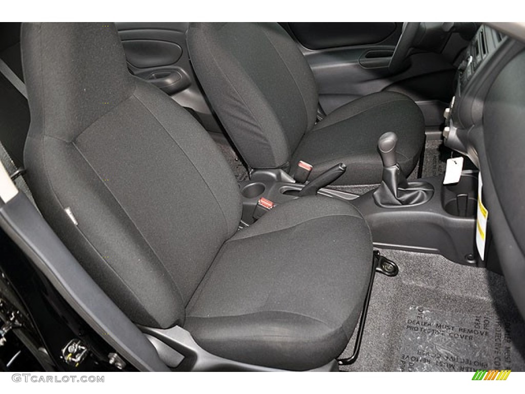 2013 Versa 1.6 S Sedan - Super Black / Charcoal photo #14