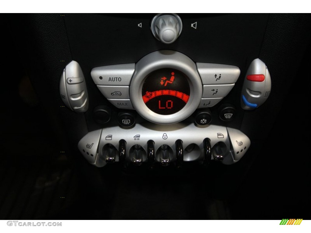 2009 Mini Cooper Convertible Controls Photo #71690794