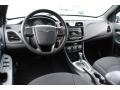 Black - 200 LX Sedan Photo No. 16