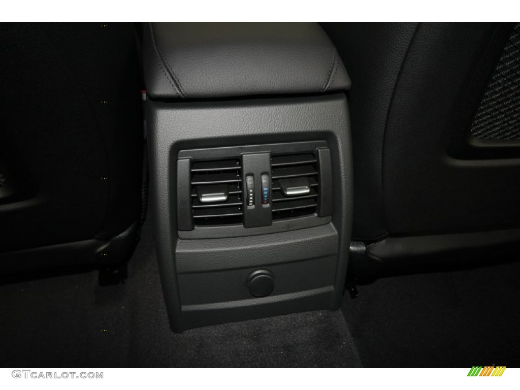 2013 3 Series 328i Sedan - Glacier Silver Metallic / Black photo #27