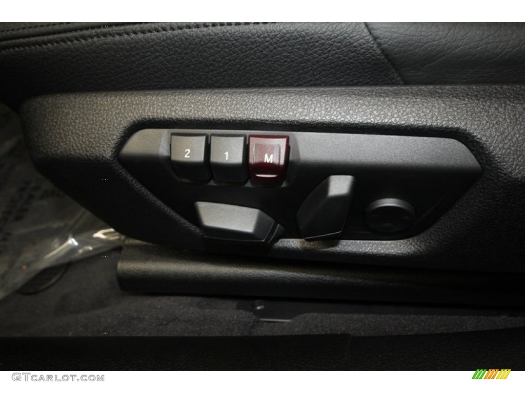 2013 3 Series 328i Sedan - Black Sapphire Metallic / Black photo #15