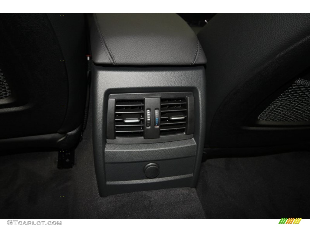 2013 3 Series 328i Sedan - Black Sapphire Metallic / Black photo #27