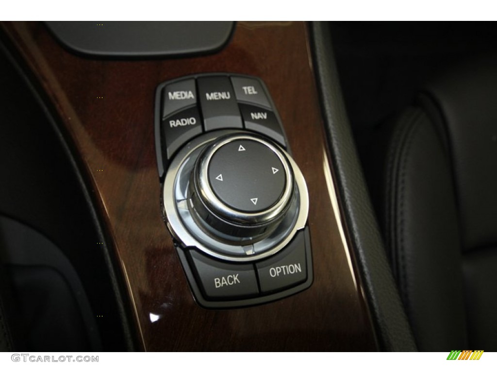 2013 BMW 3 Series 335i Convertible Controls Photo #71694100