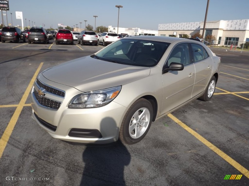 Champagne Silver Metallic 2013 Chevrolet Malibu LS Exterior Photo #71695966