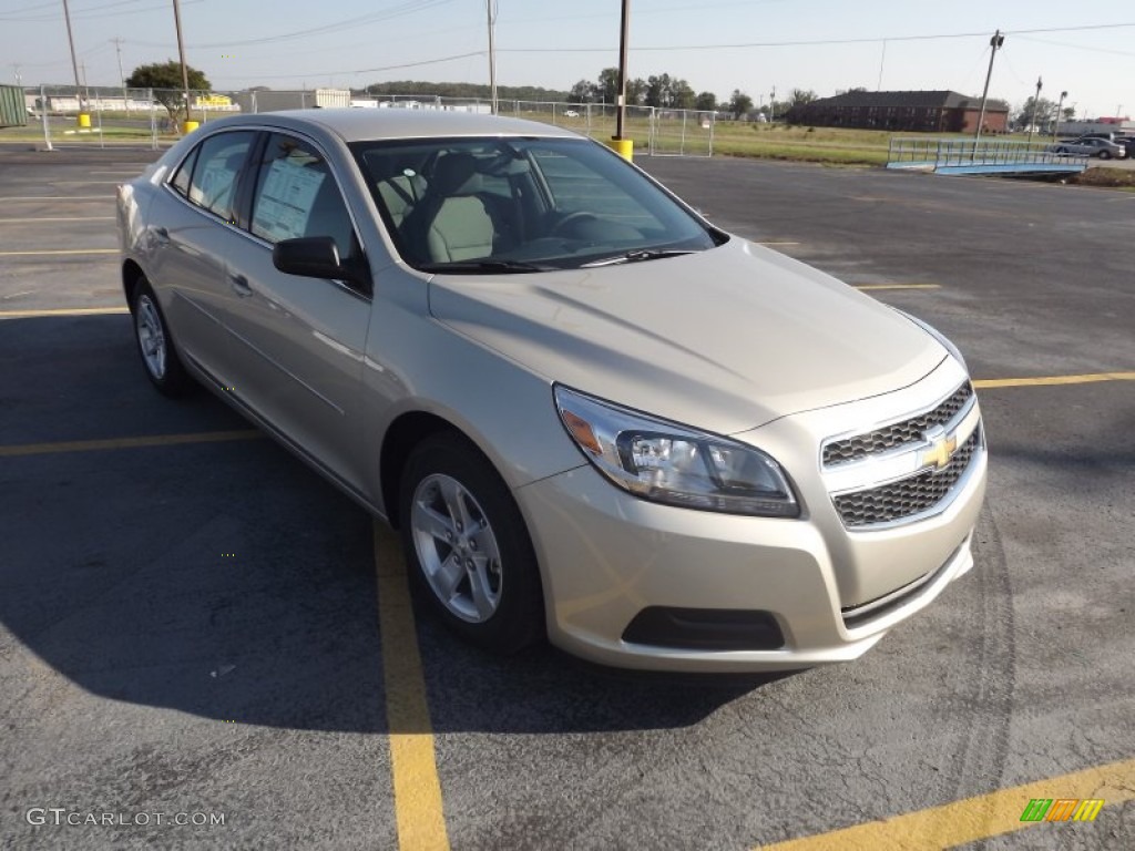 2013 Malibu LS - Champagne Silver Metallic / Jet Black/Titanium photo #3