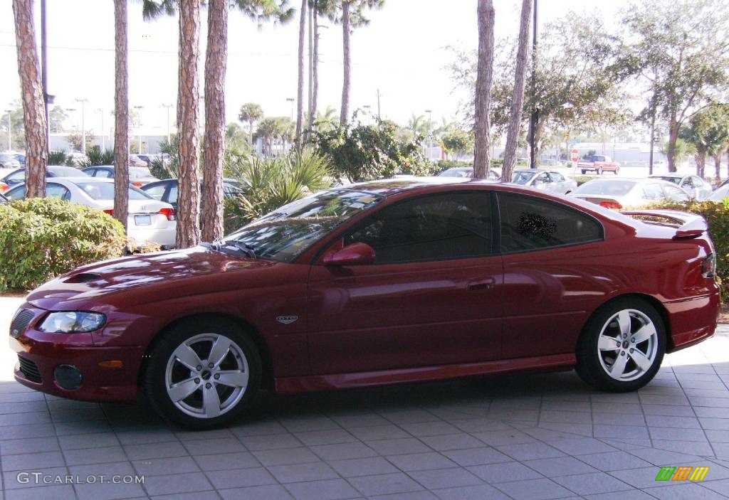 2006 GTO Coupe - Spice Red Metallic / Black photo #24