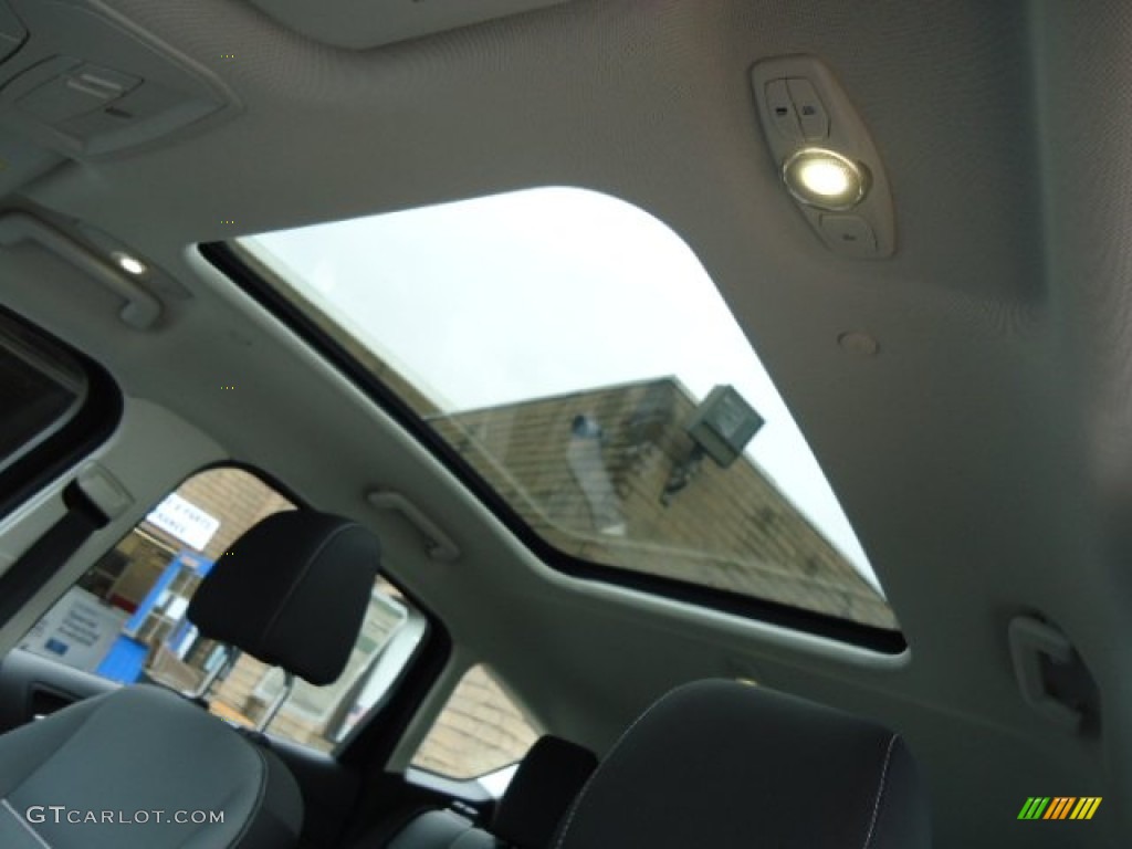 2013 Ford C-Max Hybrid SE Sunroof Photo #71698744