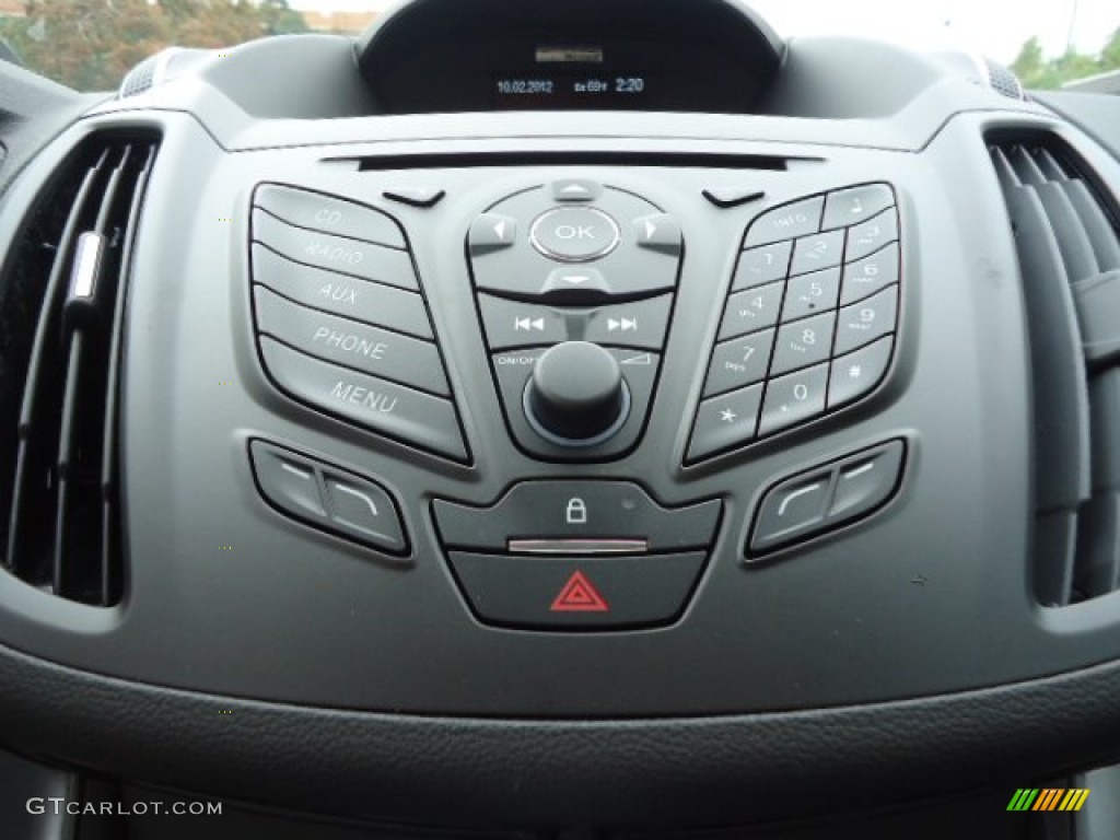 2013 Ford C-Max Hybrid SE Controls Photo #71698759
