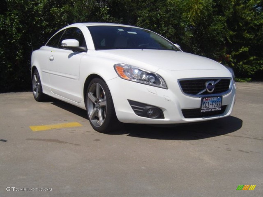 2011 C70 T5 - Ice White / Soverign Hide Calcite Leather/Umbra Brown photo #2